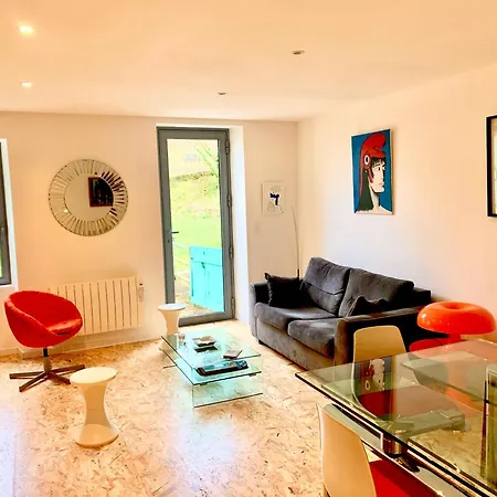 La Source Aux Chevreuils Albas (Lot)