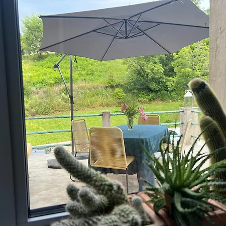 בית נופש La Source Aux Chevreuils Albas (Lot)