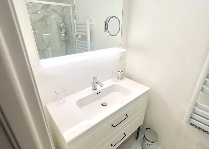 La Source Aux Chevreuils Albas (Lot)