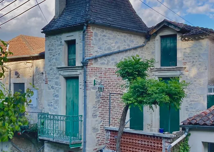 La Source Aux Chevreuils * Albas (Lot)